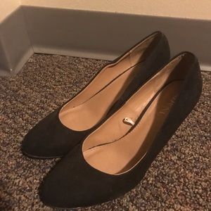 Suede black wedge heels